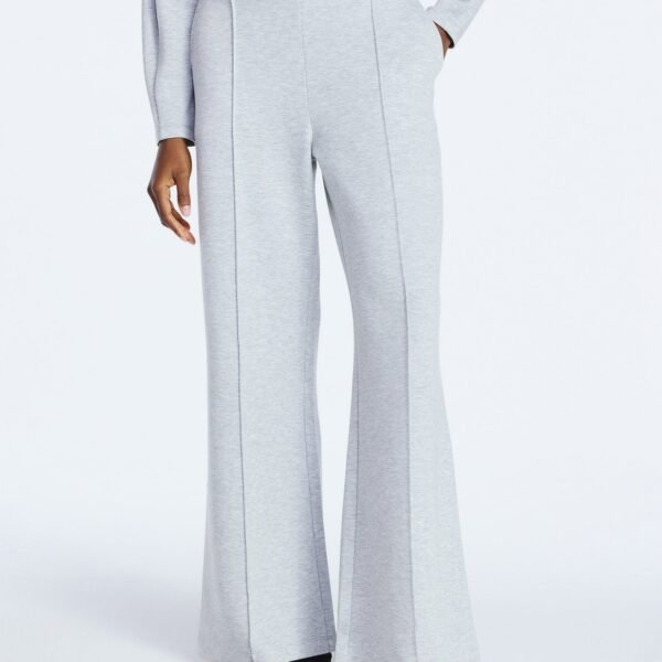 Scoop Women’s and Women’s Plus New Scubaknit Seamed Sweatpants, Regular and Short Lengths, Sizes XS-4X